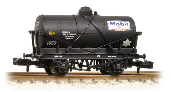 14 Ton Tank Wagon 'Mobil'