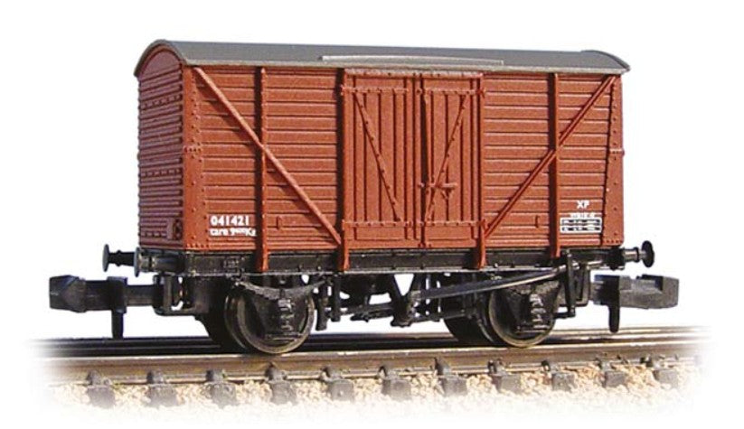 10 Ton Insulated Van Planked Sides BR Bauxite (Late)