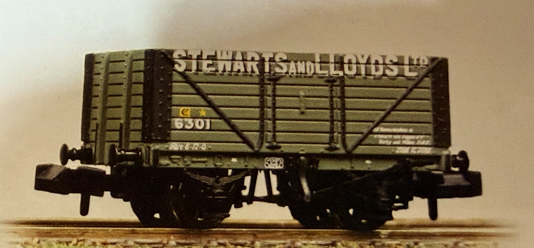 377-150A - 8 Plank Fixed End Wagon 'Stewart & Lloyds Ltd'