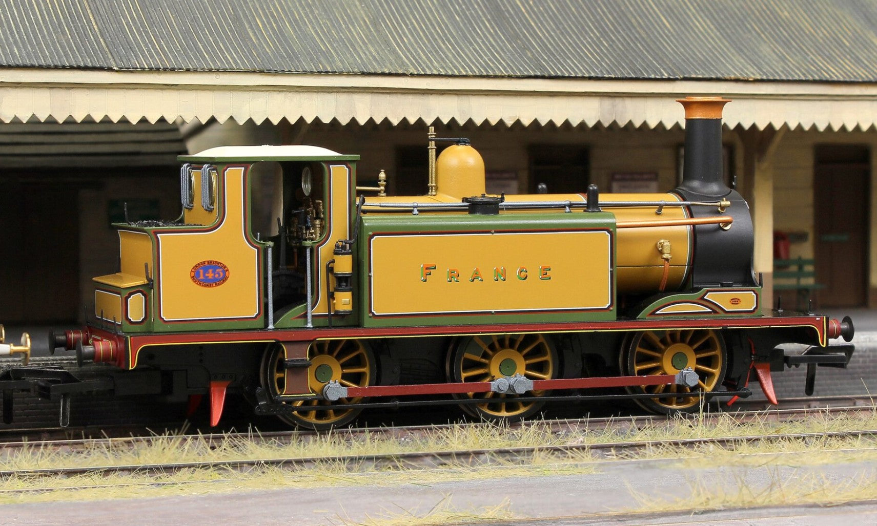 E1 No.145 France - LBSCR Improved Engine Green