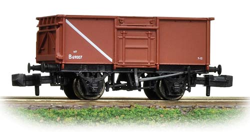 377-226A - 16T Steel Mineral Wagon BR Bauxite Early B69007