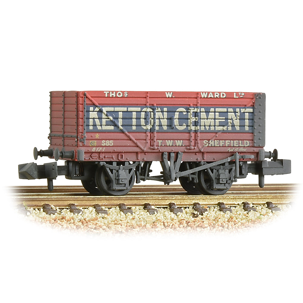 8 Plank Wagon End Door 'Ketton Cement'