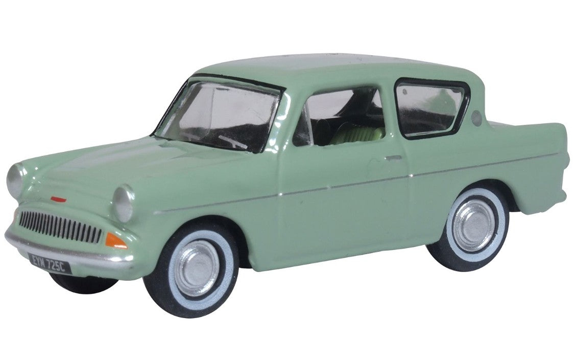 76105010 - Ford Anglia Spruce Green