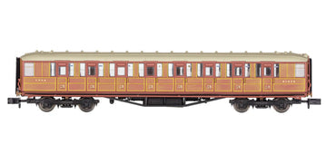 2P-011-012 - Gresley LNER Teak 3rd Class 61626