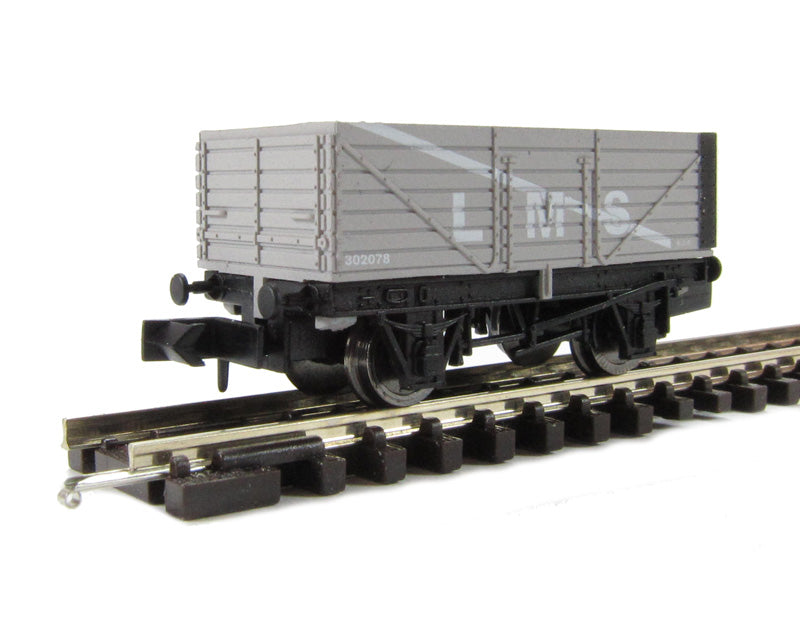 2F-071-003 LMS 7 Plank Wagon
