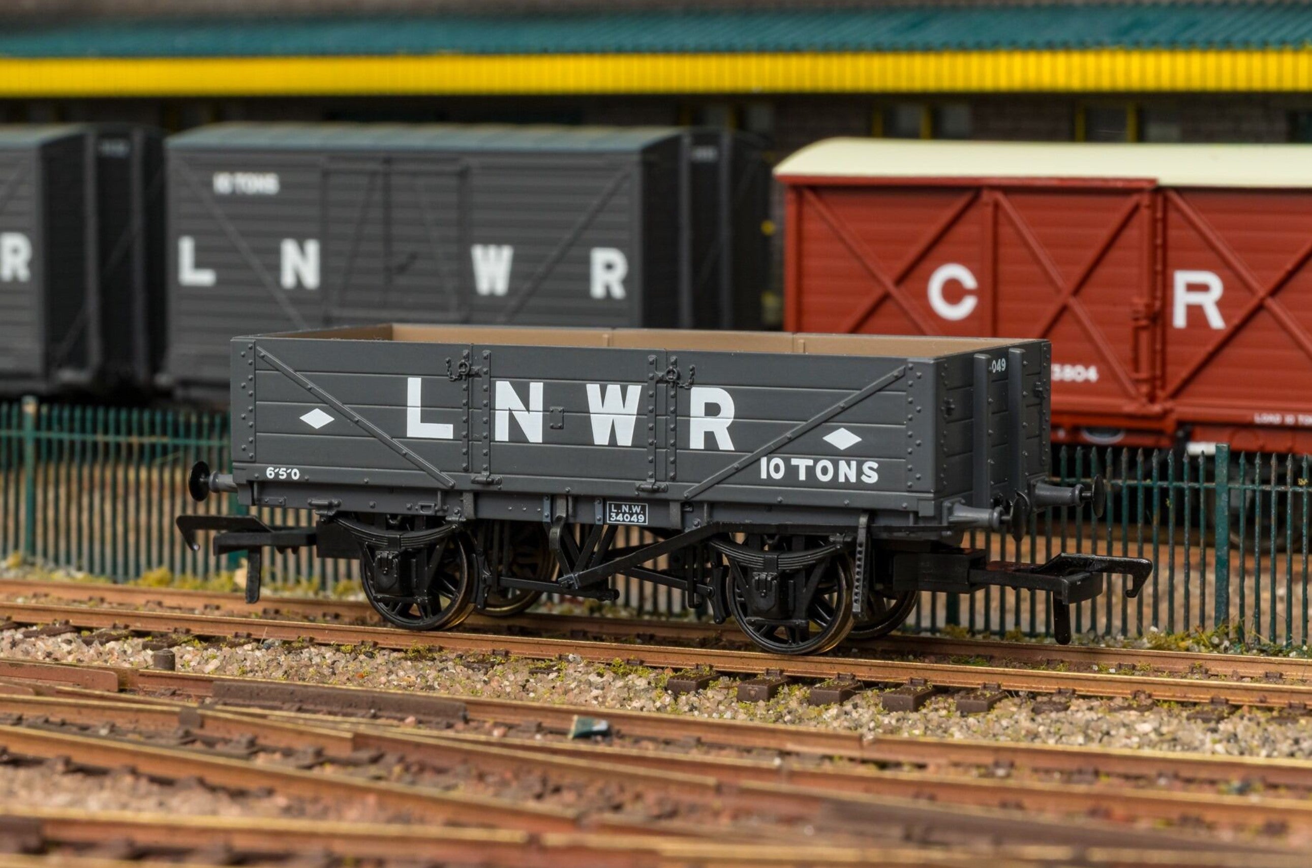 LNWR D84 4-Plank Open - No.34049 LNWR Diamonds