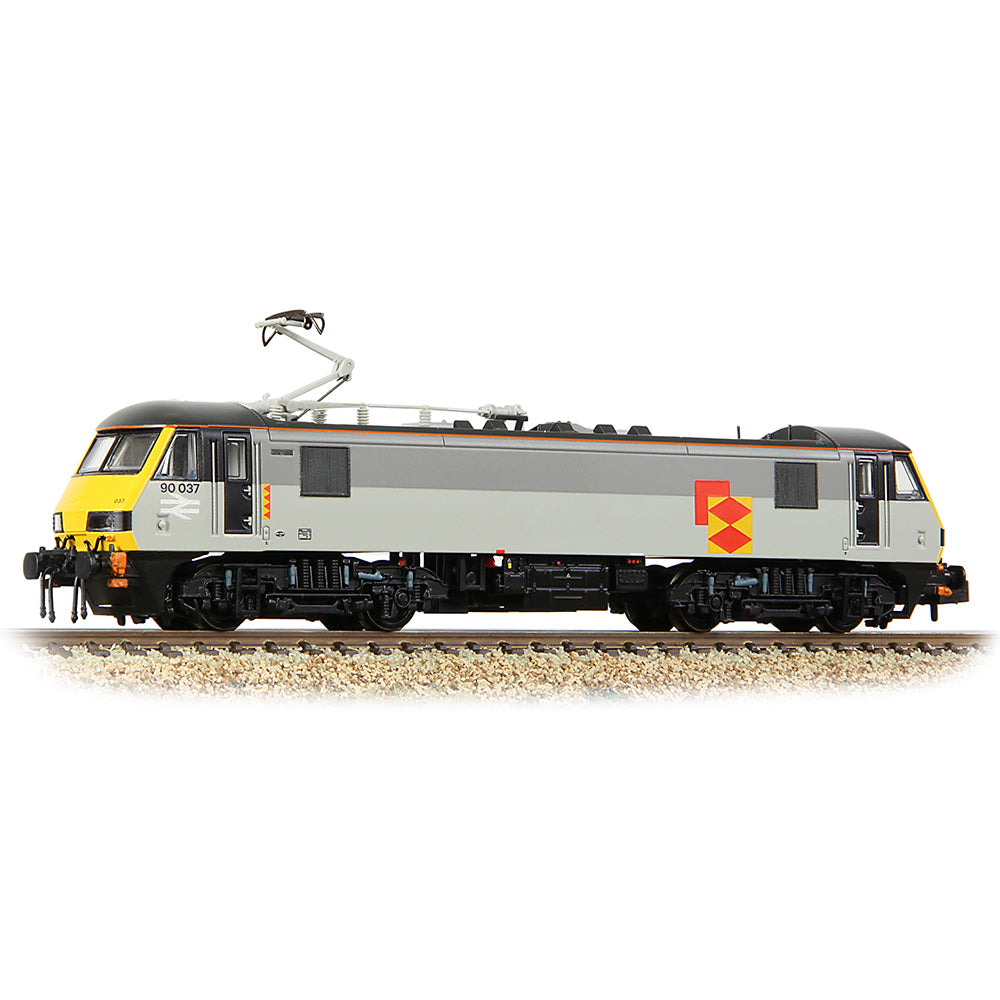 Class 90/0 90037 BR Railfreight Distribution Sector