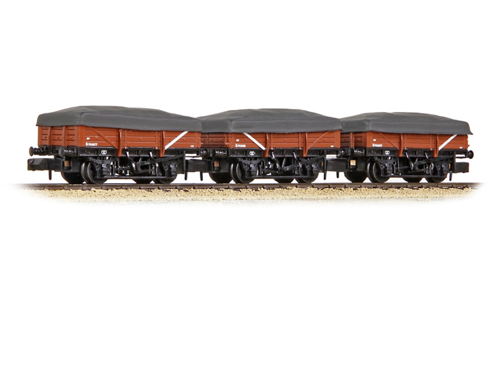 5 Plank China Clay 3-Wagon Pack BR Bauxite (Early) with Flat Canopy