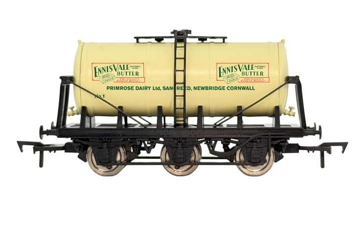 4F-031-149 - 6 Wheel Milk Tank Ennis Vale Butter