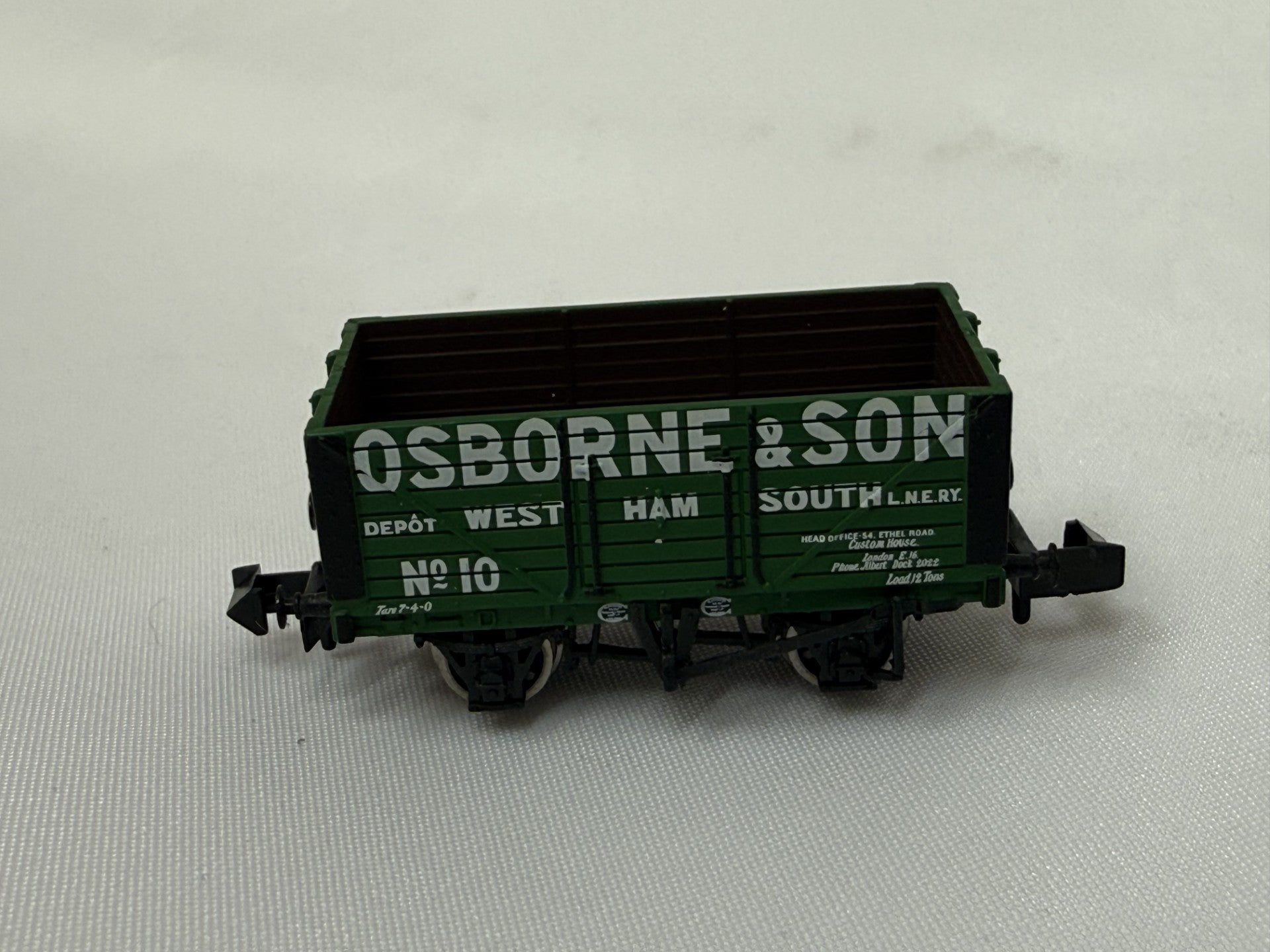377-152A - 8 Plank Open Wagon - Osborne & Son