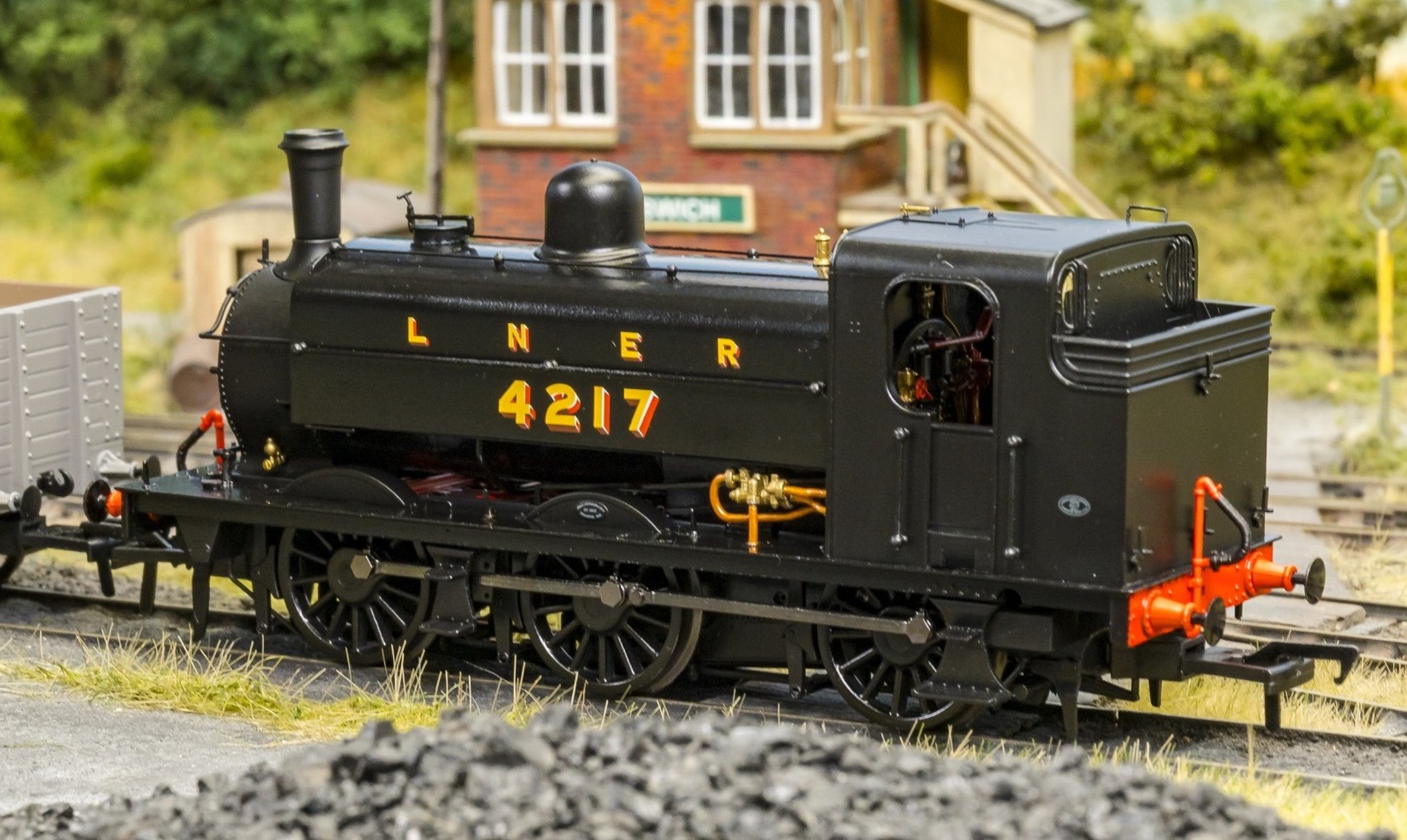 958005 - LNER J52/2 No.4217 LNER Plain Black with Shaded Lettering