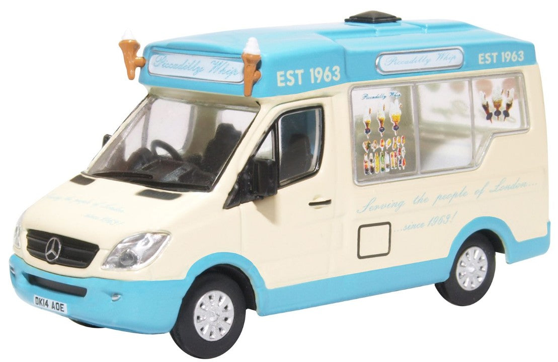 76WM007 - Whitby Mondial Ice Cream Van Piccadilly Whip