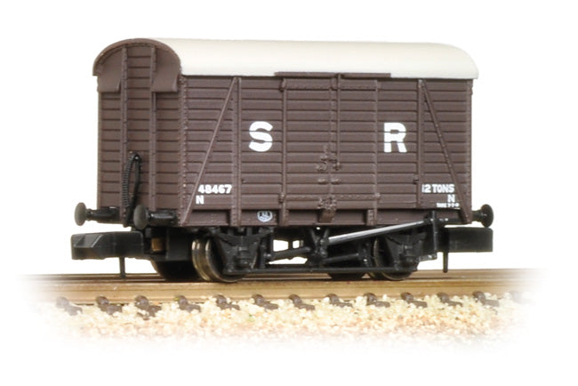12T Southern Planked Vent Van SR Brown