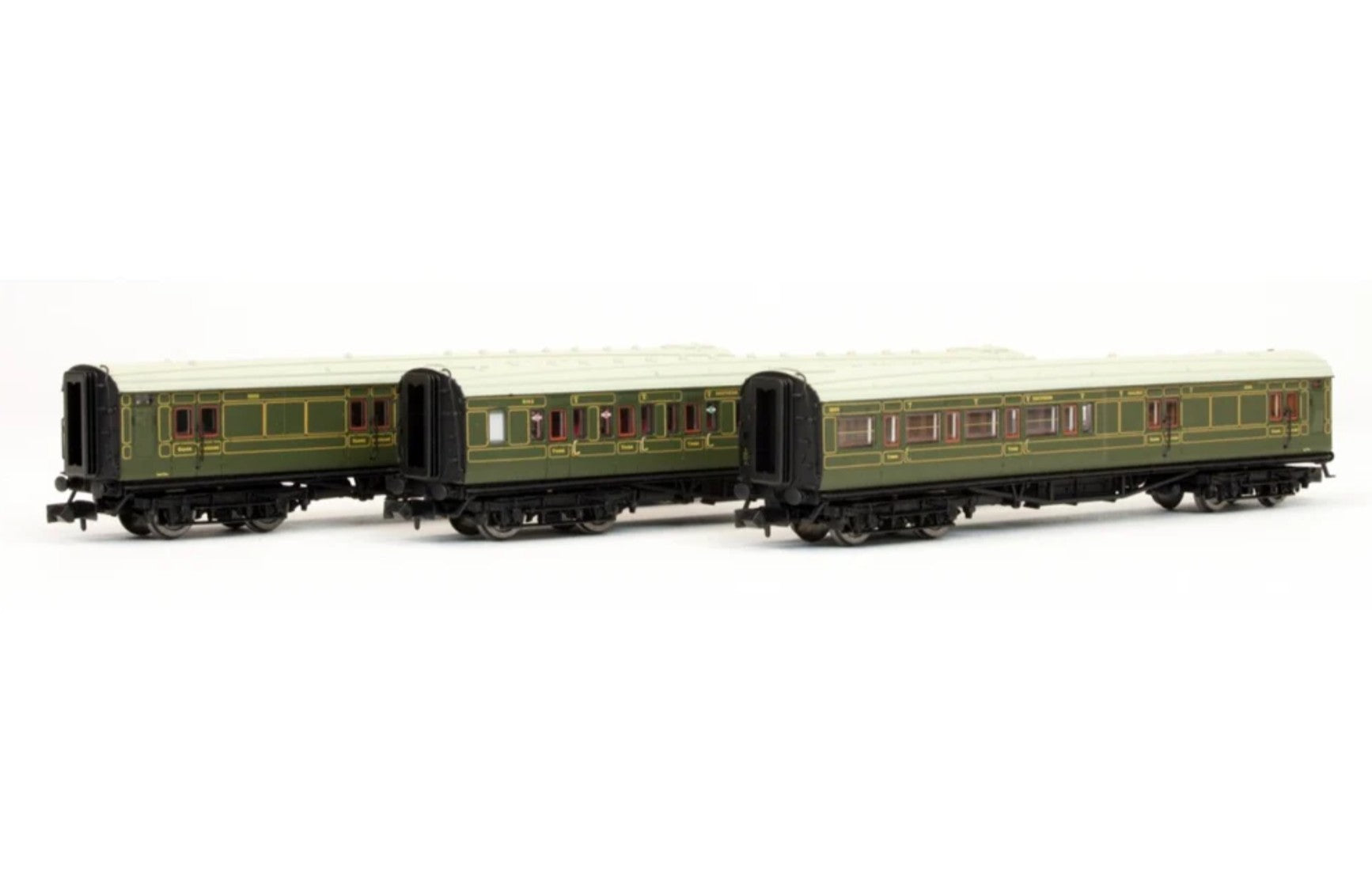 Maunsell 3 Coach Set No. 394 Olive Lined Green