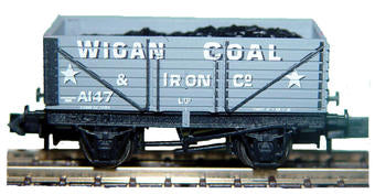 NB-026 7 Plank Wigan Coal Wagon
