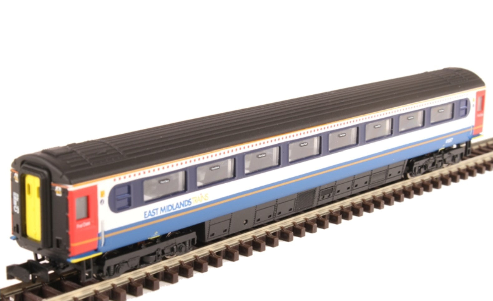 2P-005-860 - Mk3 1st Class 'East Midlands Trains' 41057