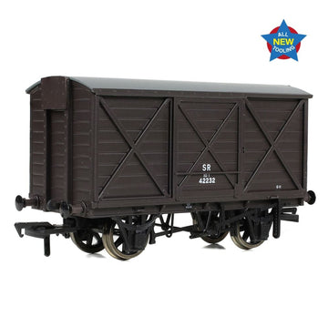 LSWR 10T Ventilated Van SR Brown Post 1936 – Bure Valley Models