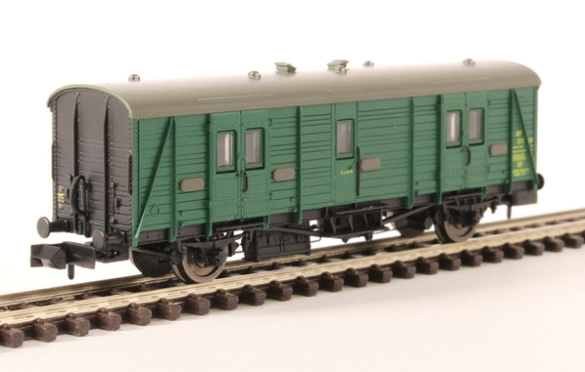 2P-012-504 - Maunsell BR Brake Van BR Green 766
