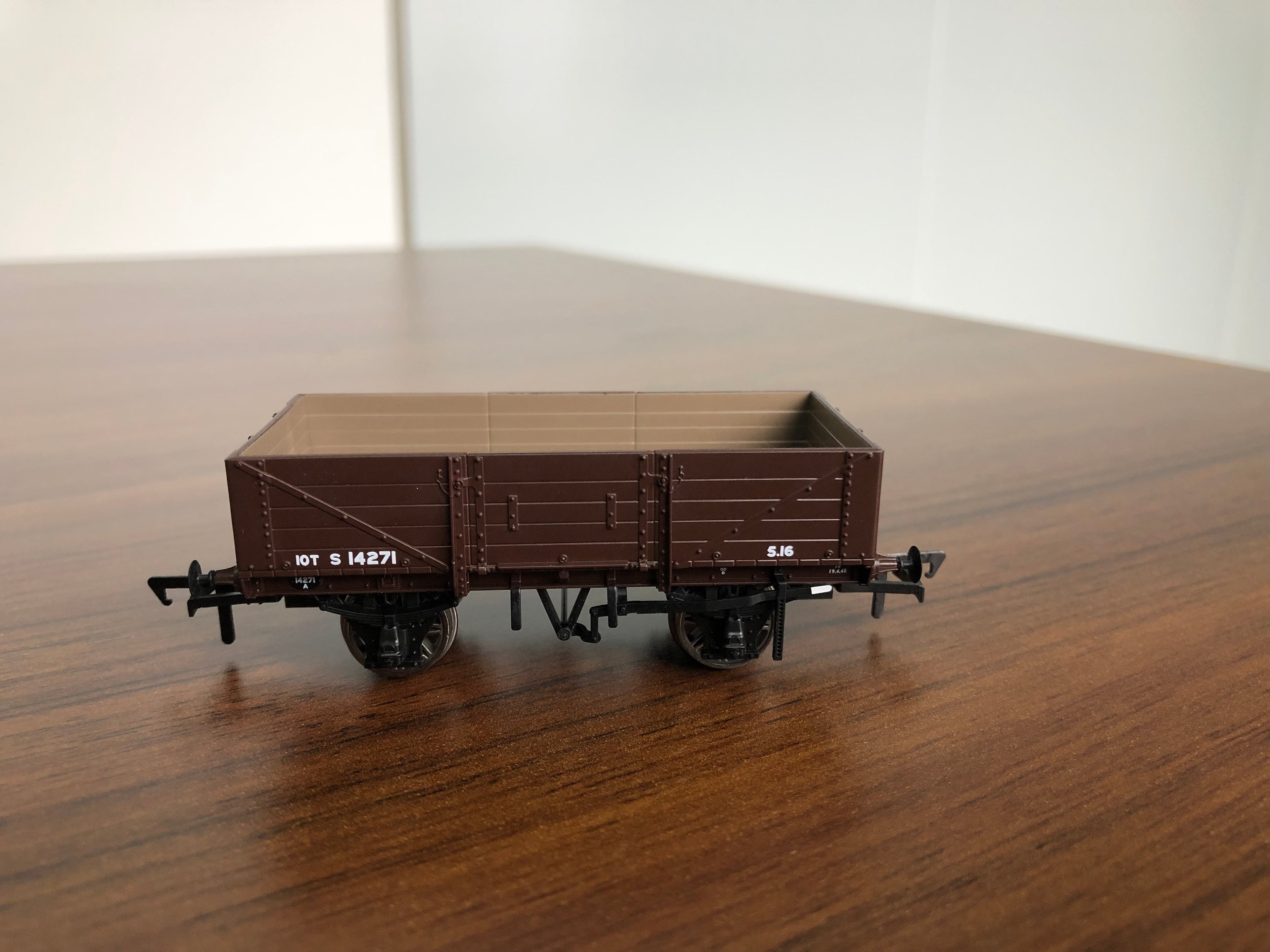 SECR 5 Plank Open S14271 BR Brown Dia 1347