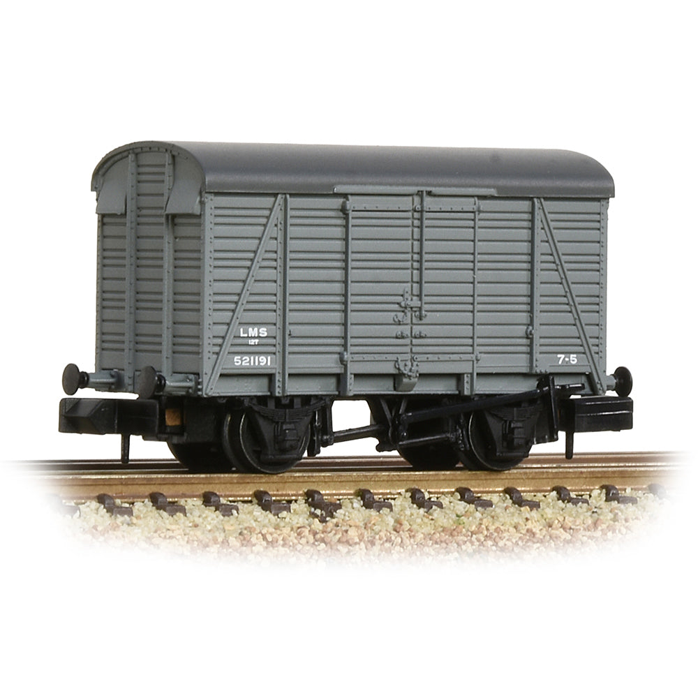SR 12 Ton Vent Van 2+2 Planked LMS Grey
