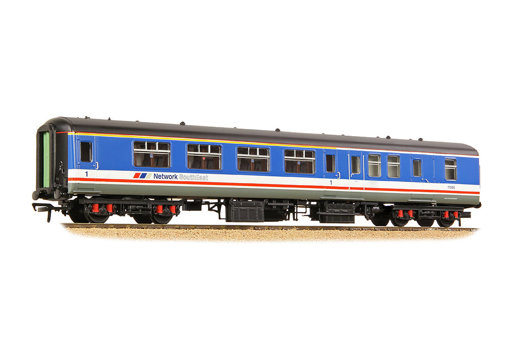 39-414 - BR Mk2A BFK Brake First Corridor BR Network SouthEast (Original)