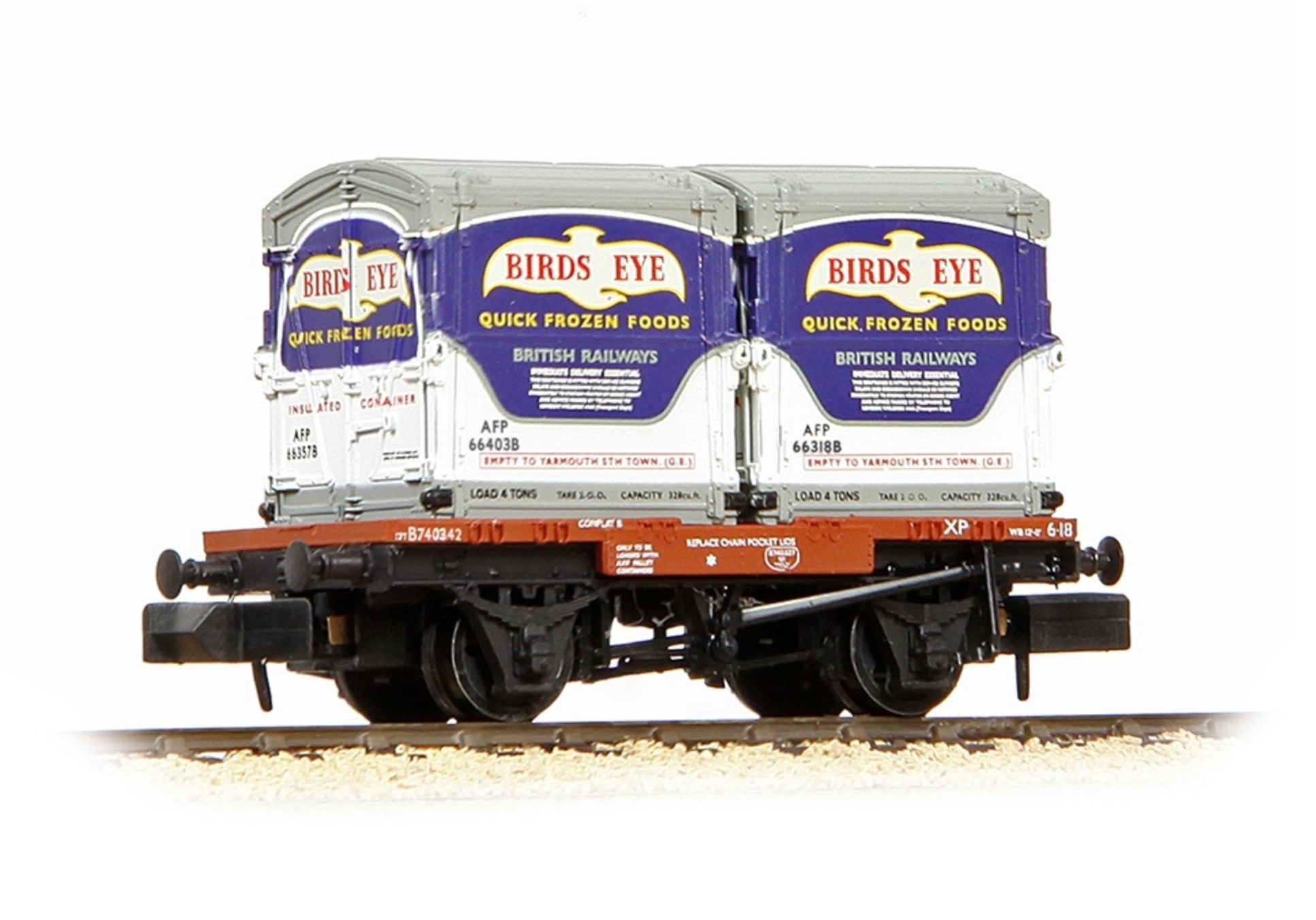 Conflat Wagon BR Bauxite (Early) with x2 AF Containers 'Birds Eye'