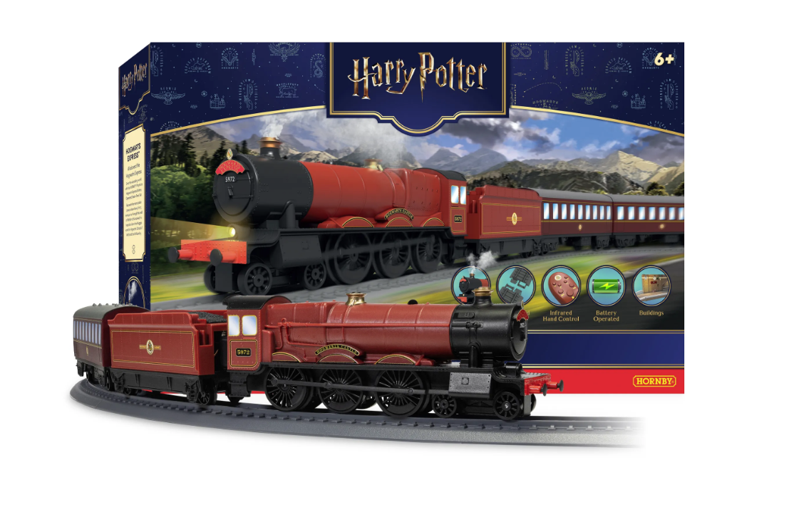 R9370SSM - Playtrains Hogwarts Express Train Set with Steam