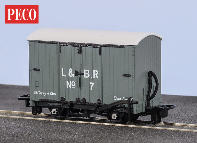 GR-220B - L&B 4 wheel Box Van, L&B Livery No.7