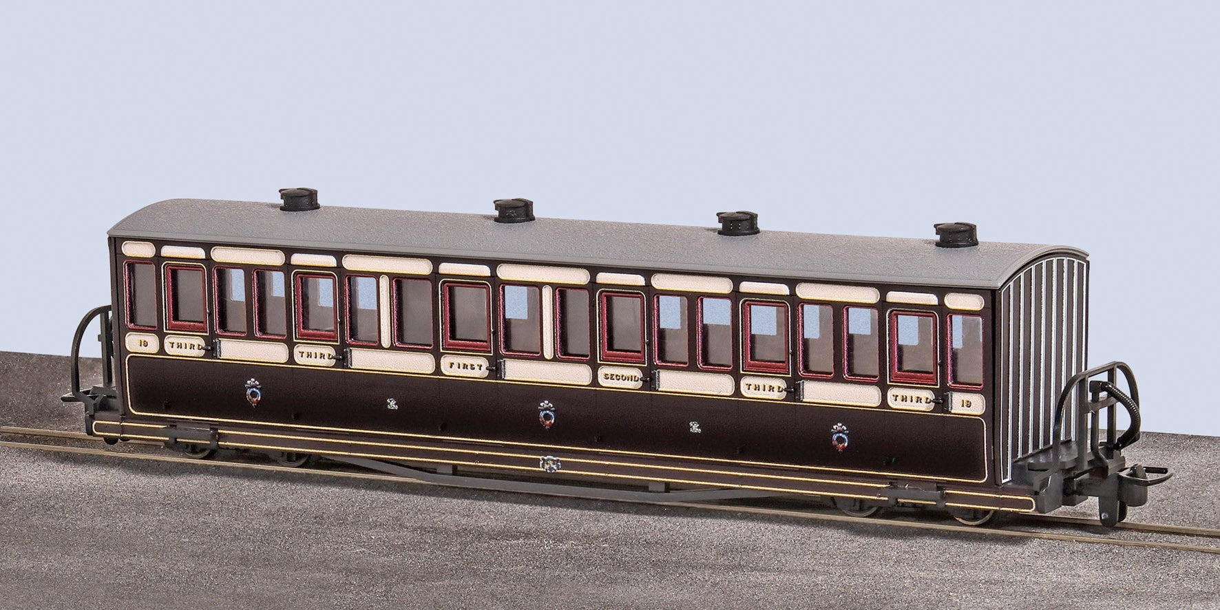 FR Short Bowsider Coach 18 Victorian Livery