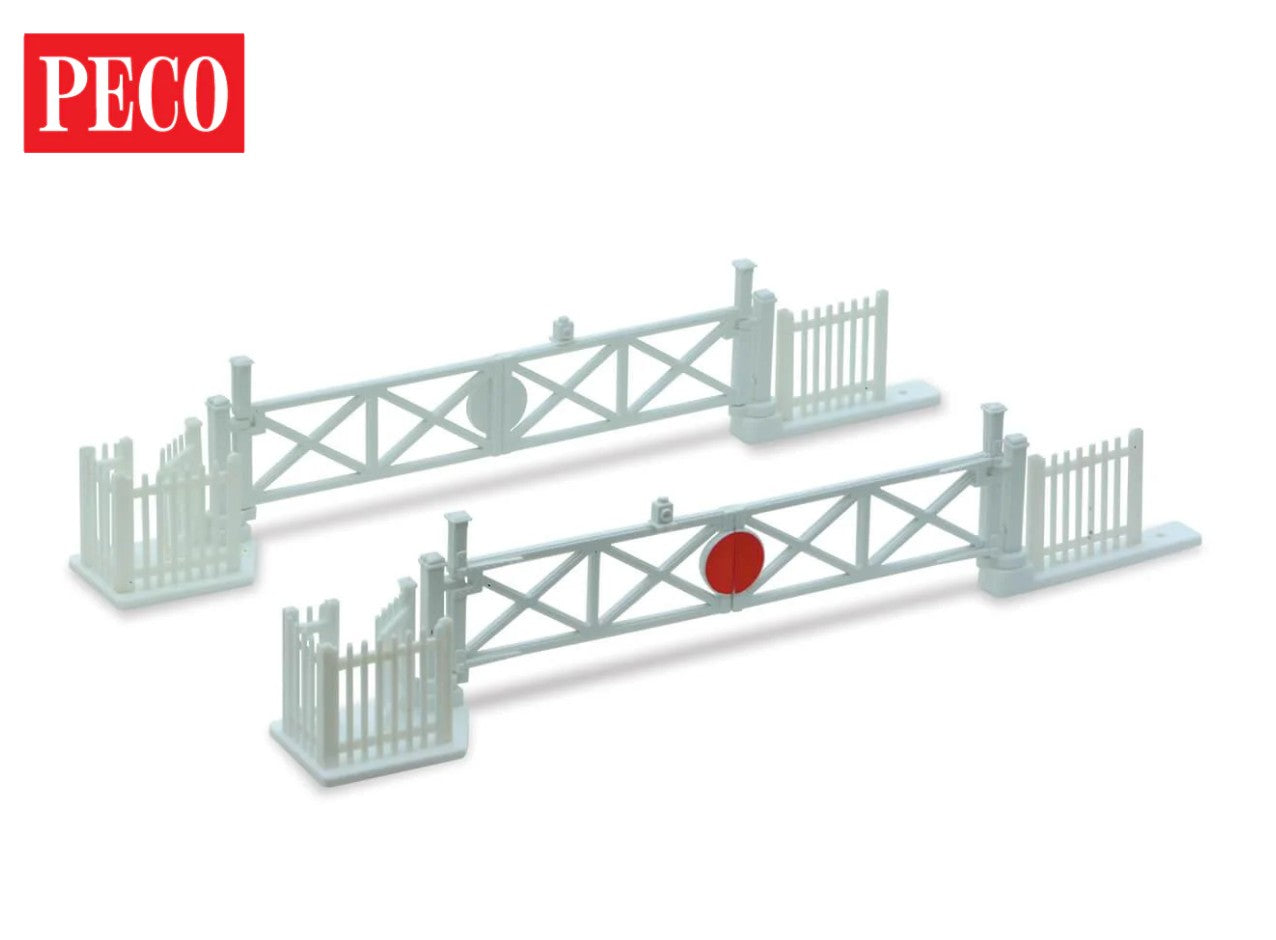 Level Crossing Gates (4) with Wicket Gates and Fencing – Bure Valley Models