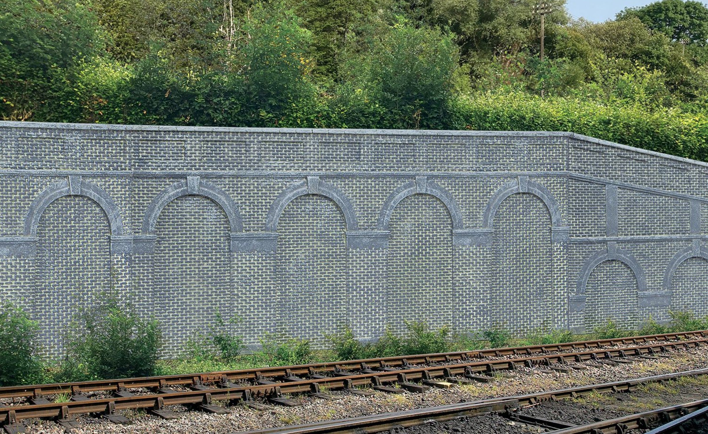 Mid Level Arched Retaining Walls x2 (Blue Brick)