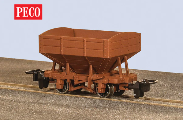 Snailbeach District Hopper Wagon Plain Brown