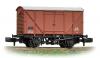 Graham Farish - 373-751C - 12 Ton Ventilated Van Plywood Sides BR Bauxite (Early)